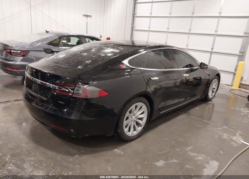 2018 TESLA MODEL S 100D/75D/P100D VIN: 5YJSA1E2XJF248751
