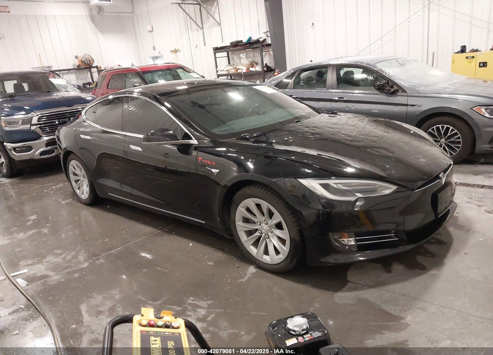 2018 TESLA MODEL S 100D/75D/P100D VIN: 5YJSA1E2XJF248751