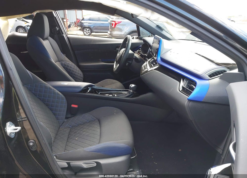 2020 TOYOTA C-HR XLE VIN: NMTKHMBX0LR103907