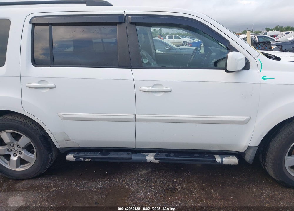 2009 HONDA PILOT EX-L VIN: 5FNYF48509B032616