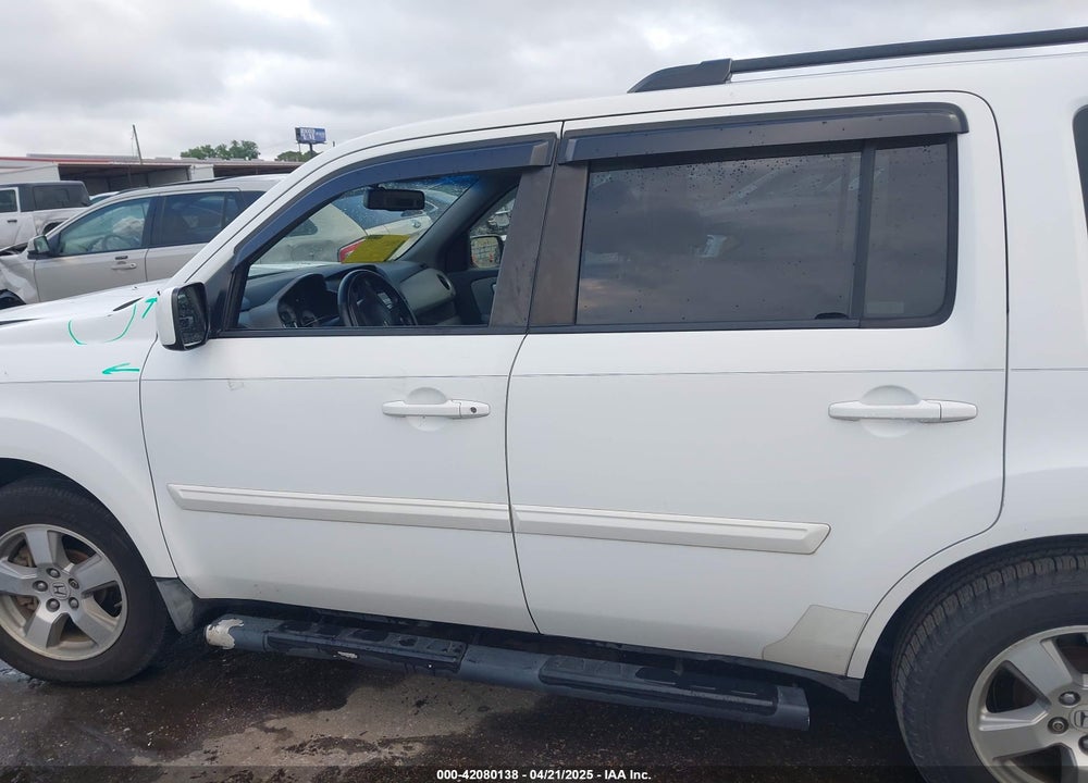 2009 HONDA PILOT EX-L VIN: 5FNYF48509B032616