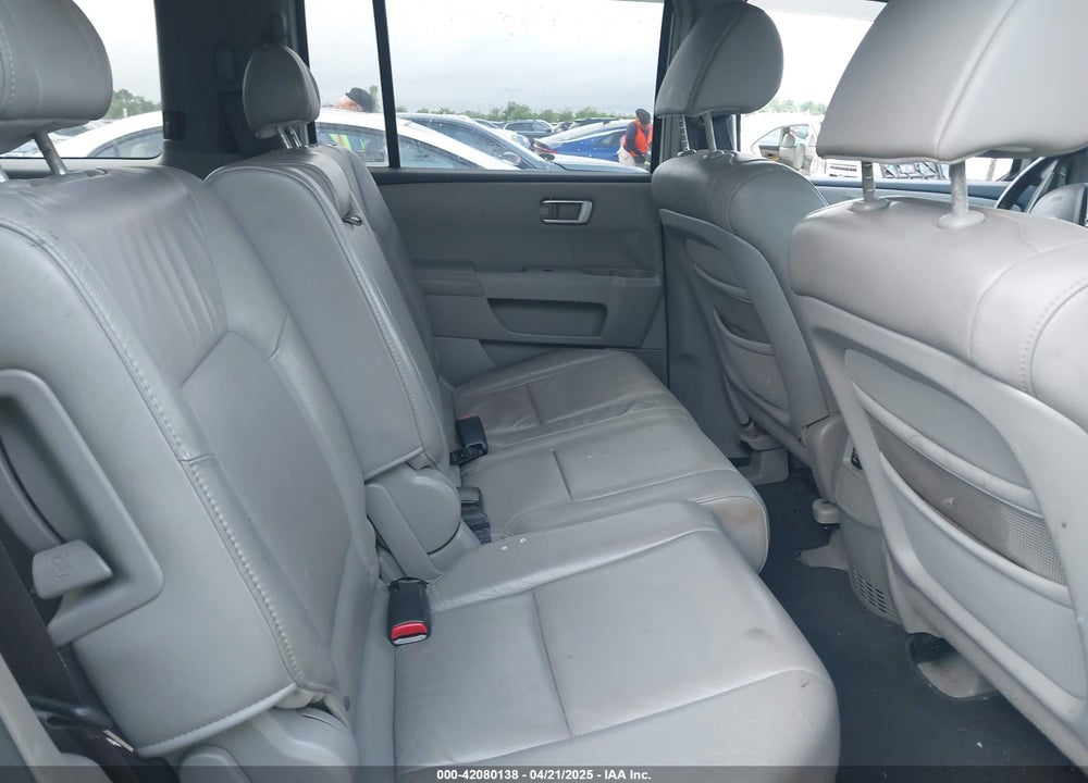 2009 HONDA PILOT EX-L VIN: 5FNYF48509B032616