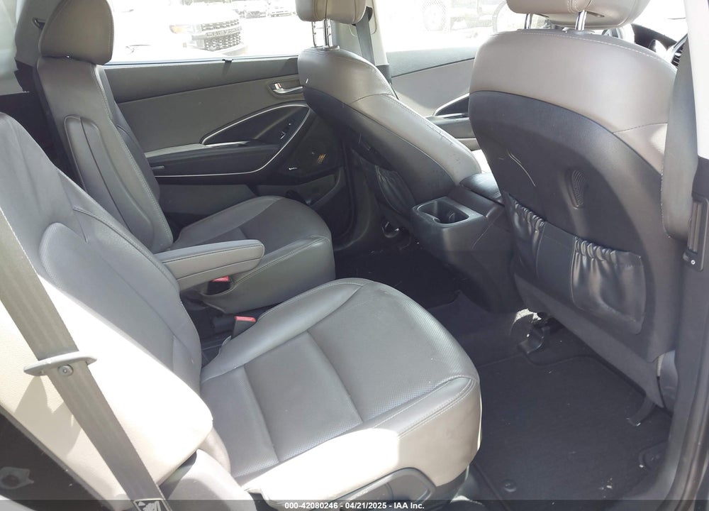 2017 HYUNDAI SANTA FE VIN: KM8SR4HF3HU186163
