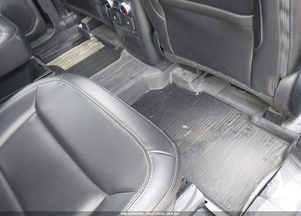2023 FORD EXPLORER XLT VIN: 1FMSK7DH8PGB81017