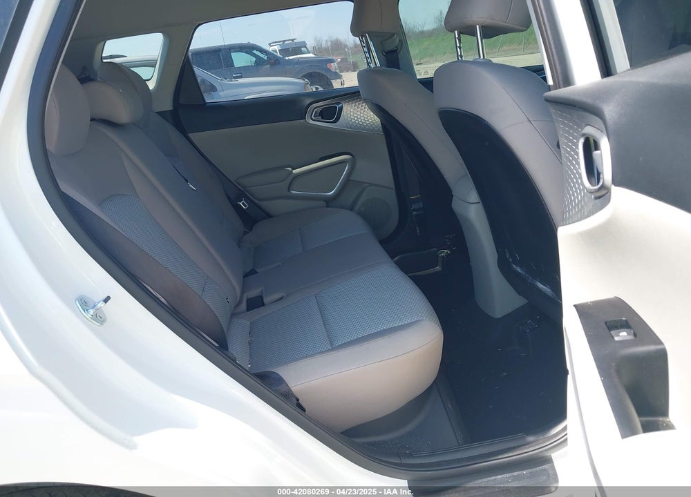 2025 KIA SOUL VIN: KNDJ23AU7S7937049