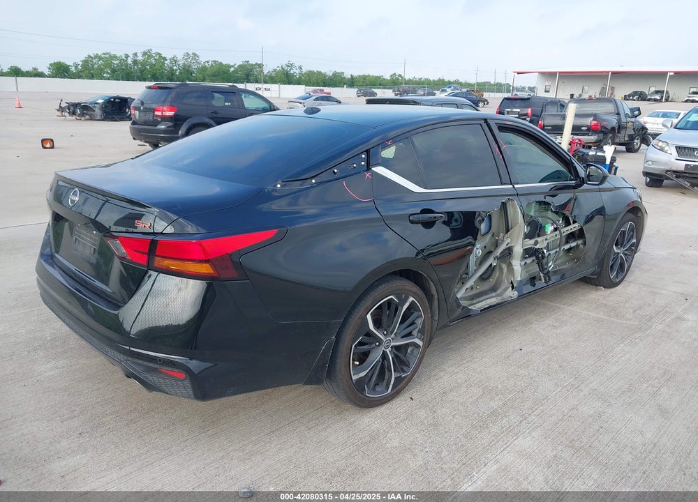 2024 NISSAN ALTIMA SR FWD VIN: 1N4BL4CV1RN424324