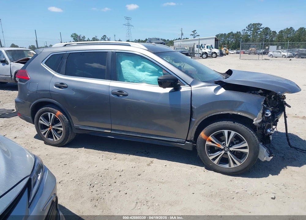 2017 NISSAN ROGUE VIN: 5N1AT2MT0HC884605