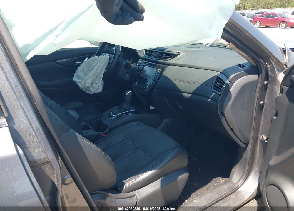 2017 NISSAN ROGUE VIN: 5N1AT2MT0HC884605