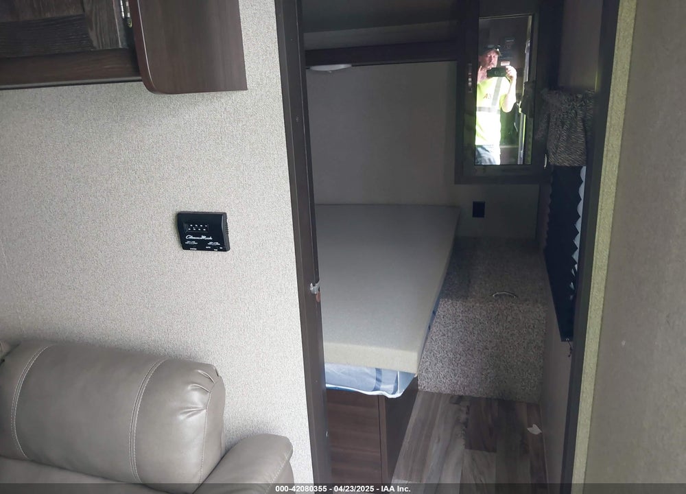 2020 KEYSTONE OTHER VIN: 4YDT26028LW101281