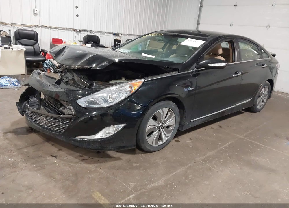 2015 HYUNDAI SONATA VIN: KMHEC4A46FA120728