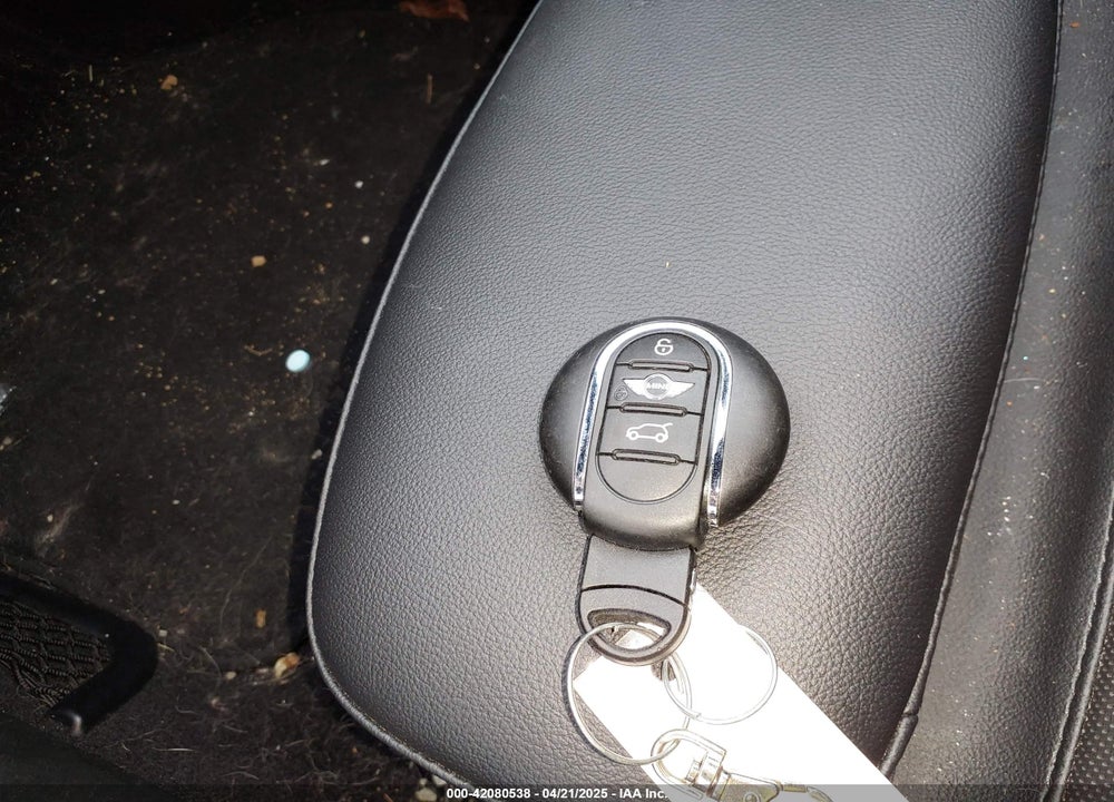 2018 MINI CLUBMAN VIN: WMWLU5C54J2G03108