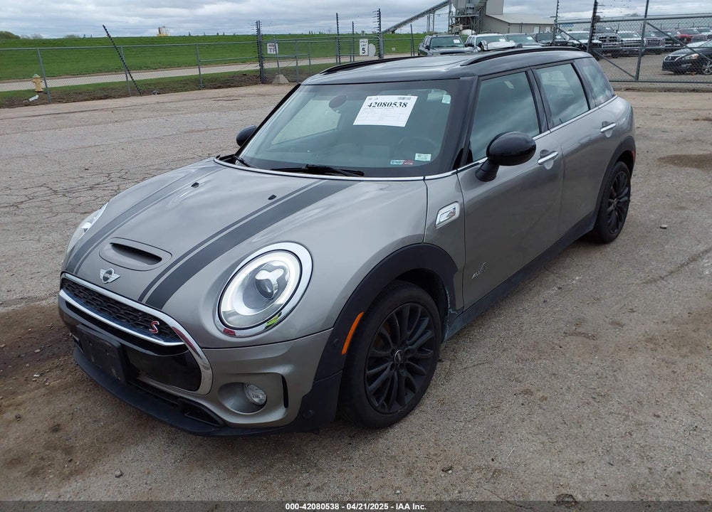 2018 MINI CLUBMAN VIN: WMWLU5C54J2G03108