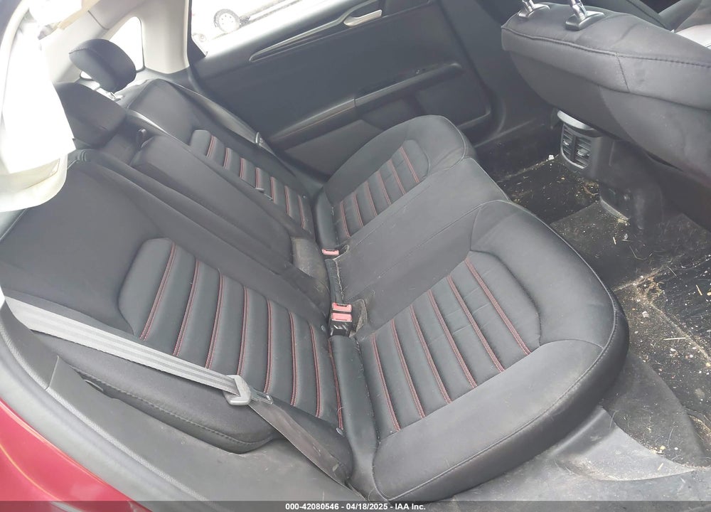 2015 FORD FUSION SE VIN: 1FA6P0HD5F5103803