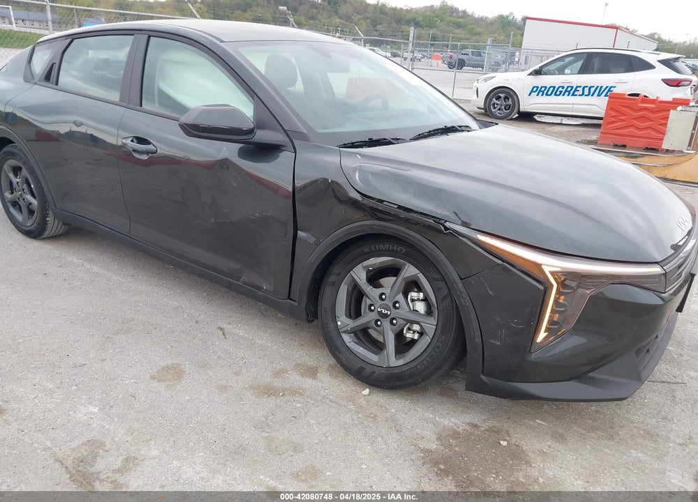 2025 KIA K4 VIN: 3KPFT4DE9SE049898