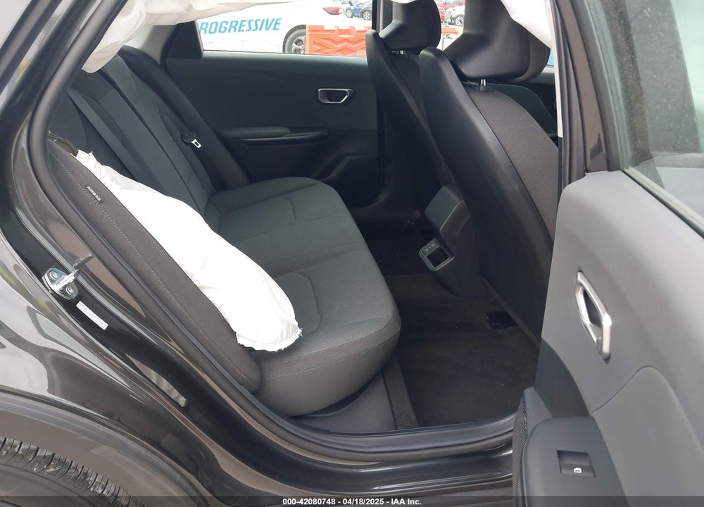 2025 KIA K4 VIN: 3KPFT4DE9SE049898