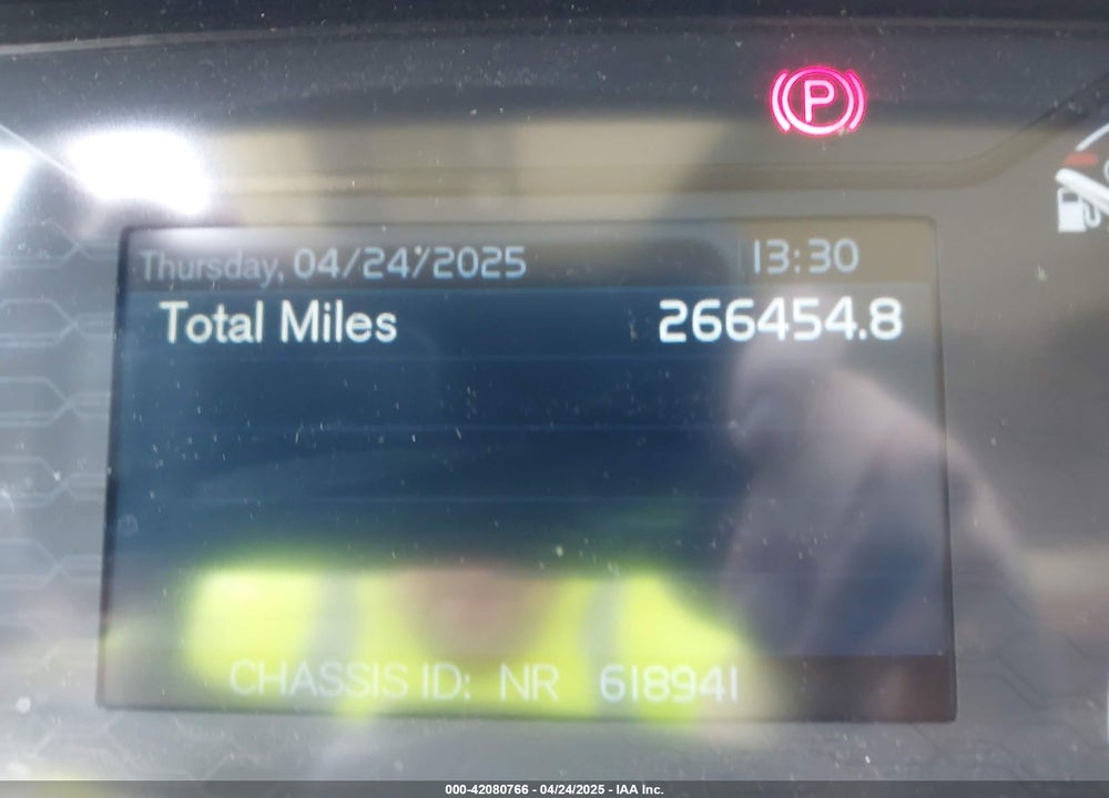 2023 VOLVO VNR VIN: 4V4WC9EH7PN618941