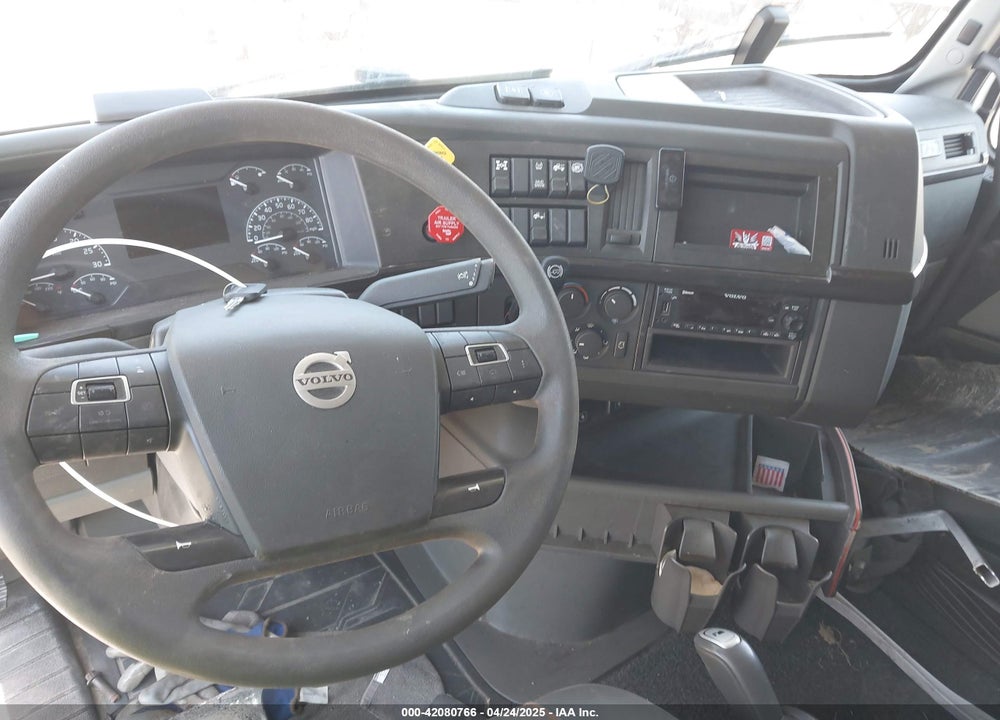 2023 VOLVO VNR VIN: 4V4WC9EH7PN618941