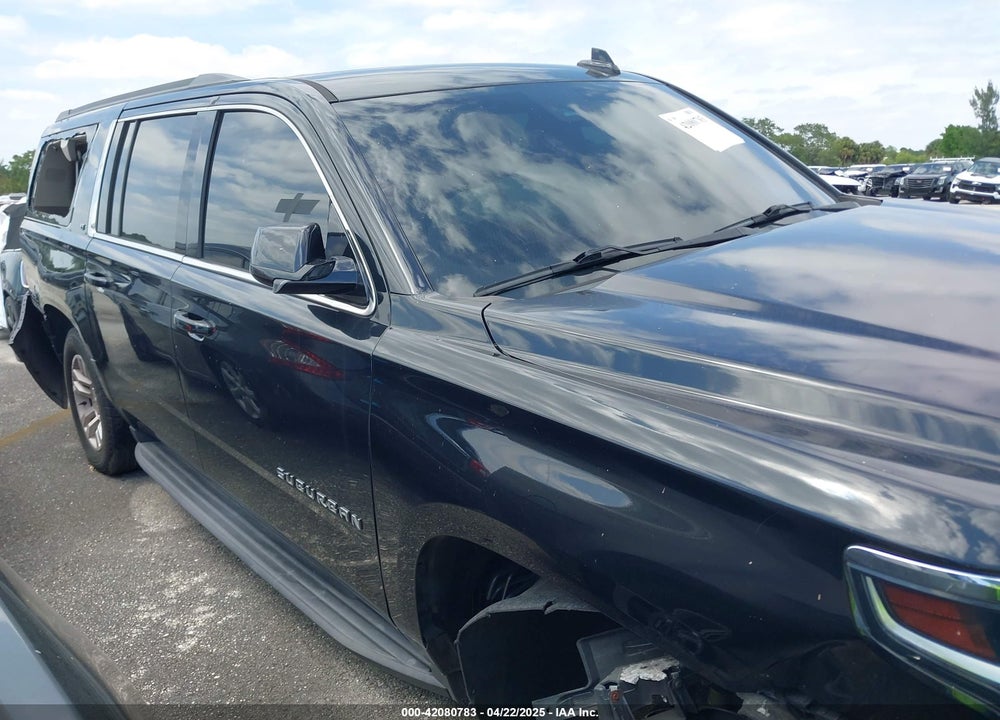 2018 CHEVROLET SUBURBAN LT VIN: 1GNSCHKC0JR273224