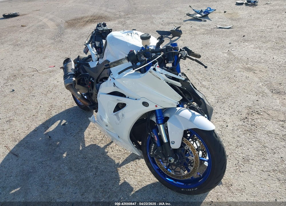 2018 SUZUKI GSX-R1000 R VIN: JS1DM11H9J2100825