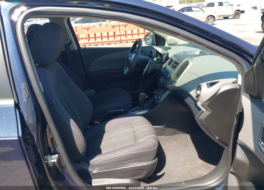 2015 CHEVROLET SONIC VIN: 1G1JC5SH2F4157230