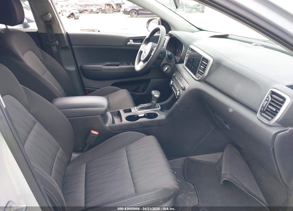 2021 KIA SPORTAGE VIN: KNDPM3AC1M7893418