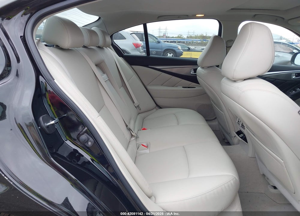 2015 INFINITI Q50 PREMIUM/SPORT VIN: JN1BV7AR4FM414144