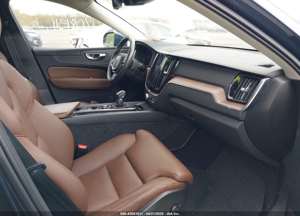 2020 VOLVO XC60 VIN: YV4A22RLXL1587598