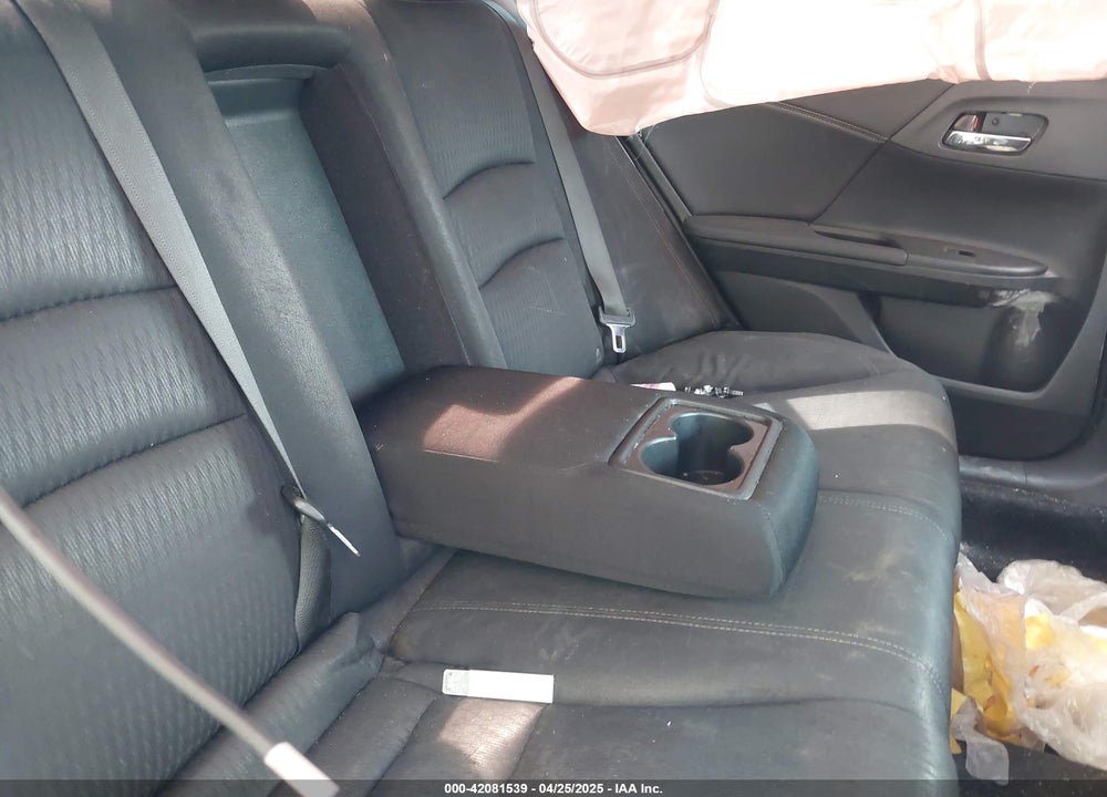 2016 HONDA ACCORD VIN: 1HGCR2F50GA213439