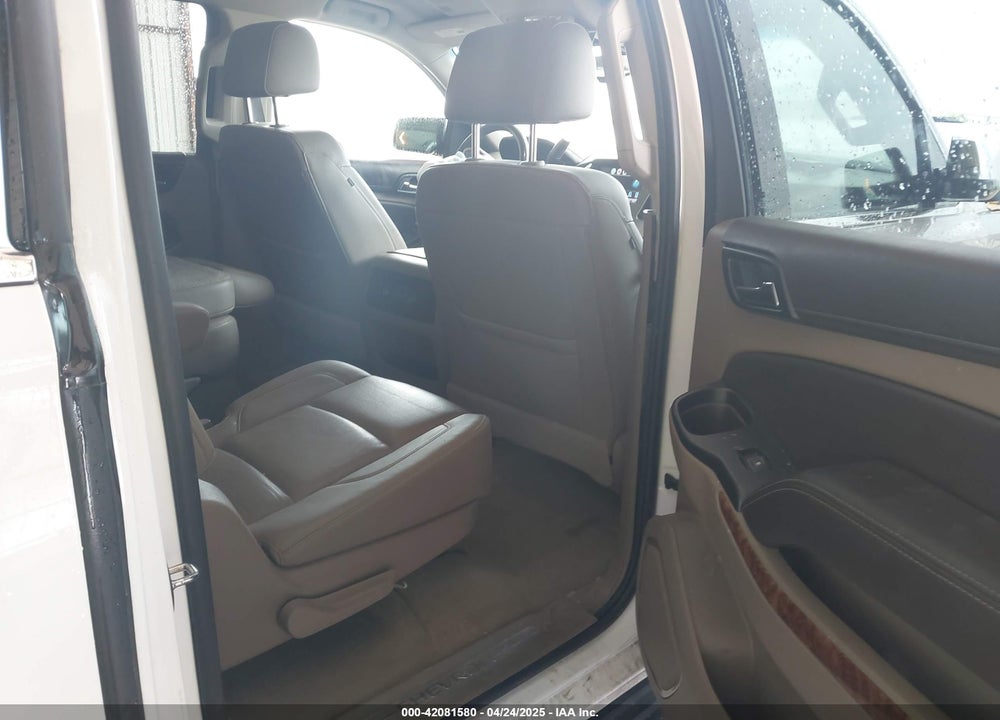2018 CHEVROLET SUBURBAN VIN: 1GNSCJKC5JR393141