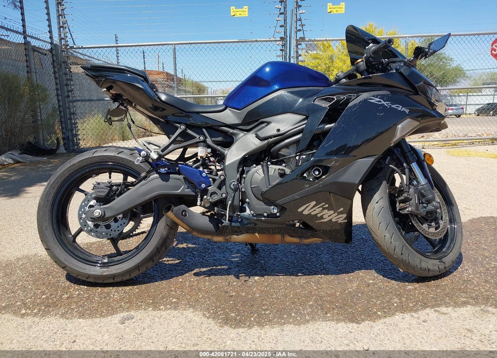 2024 KAWASAKI ZX400 P VIN: ML5ZXCP16RDA18993