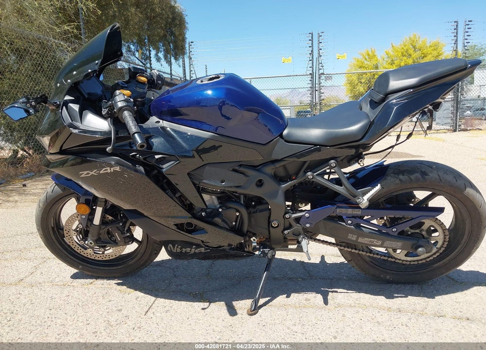 2024 KAWASAKI ZX400 P VIN: ML5ZXCP16RDA18993