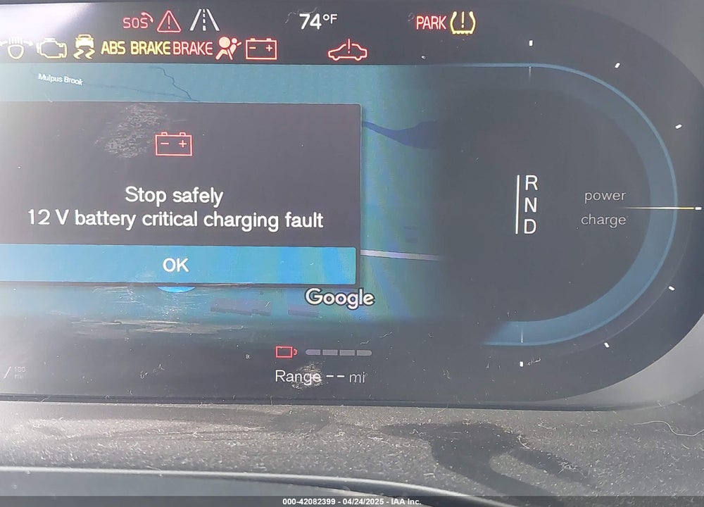 2021 VOLVO XC40 RECHARGE PURE ELECTRIC VIN: YV4ED3UR9M2600401