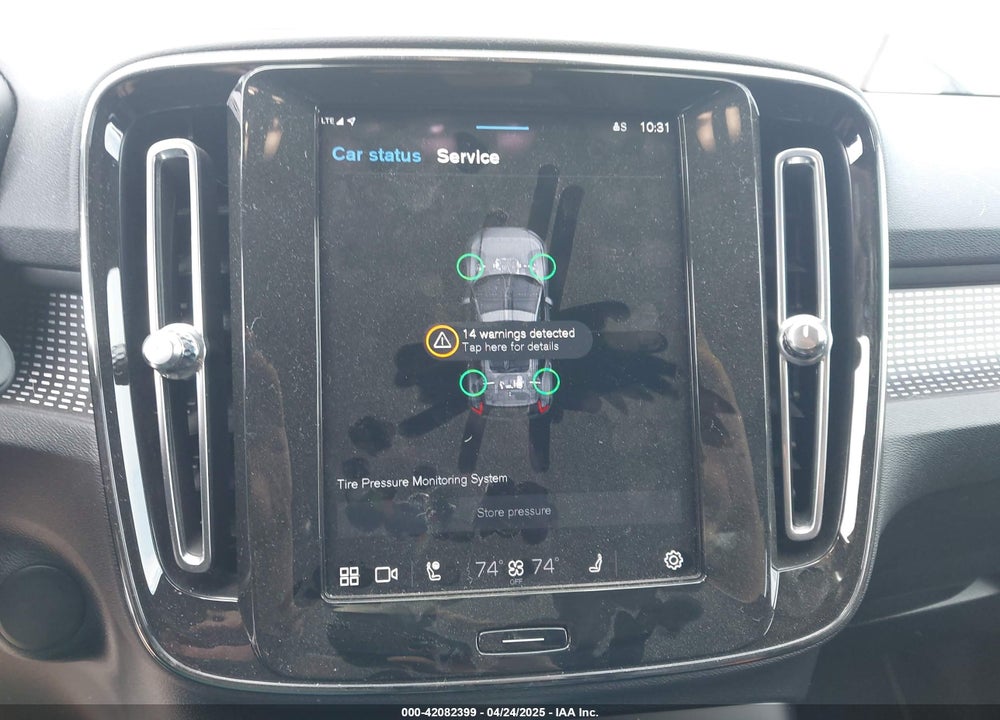2021 VOLVO XC40 RECHARGE PURE ELECTRIC VIN: YV4ED3UR9M2600401
