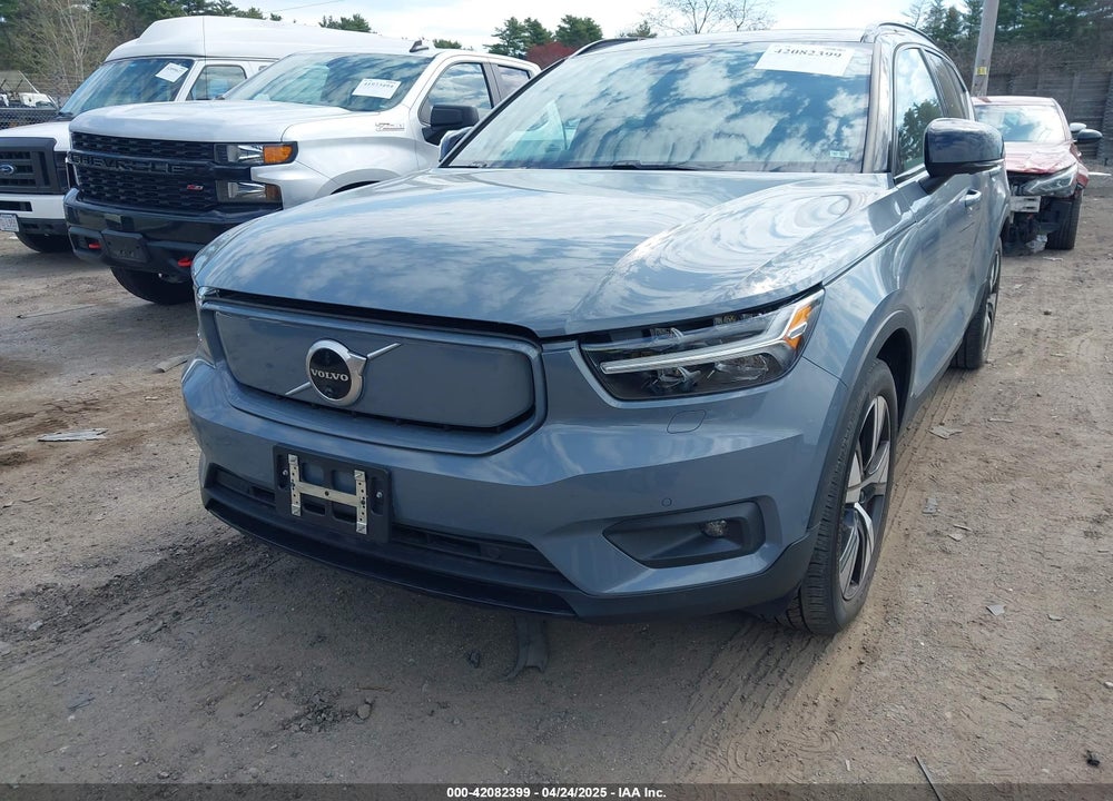 2021 VOLVO XC40 RECHARGE PURE ELECTRIC VIN: YV4ED3UR9M2600401