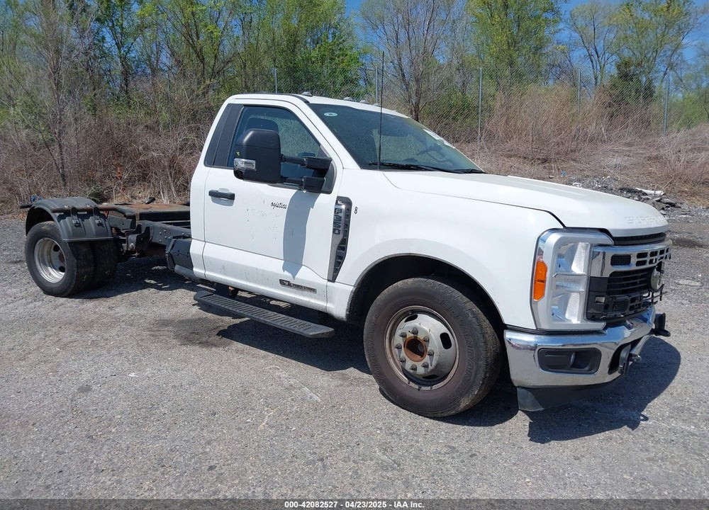 2023 FORD F-350 CHASSIS XL VIN: 1FDRF3GT3PEC64023
