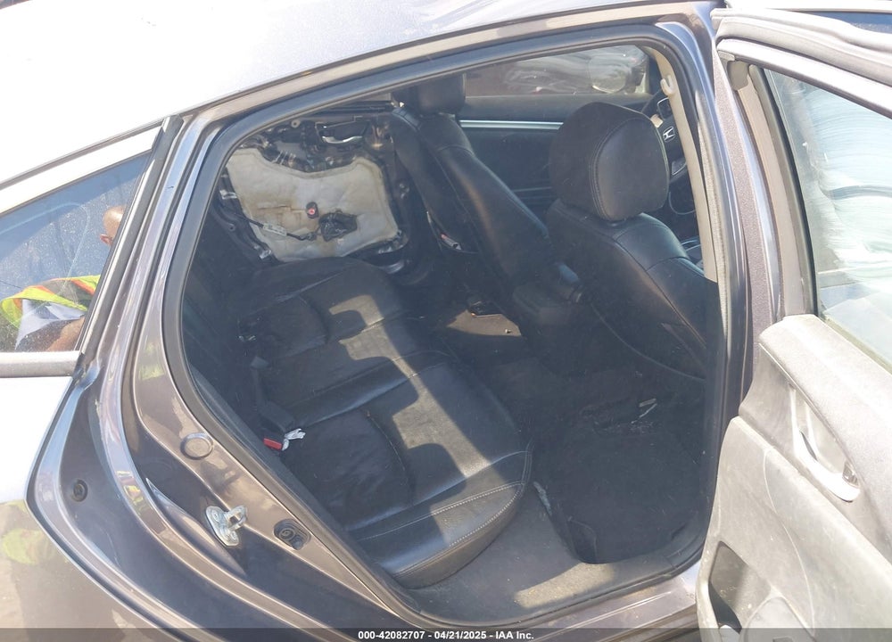 2018 HONDA CIVIC LX VIN: 19XFC2F50JE014313