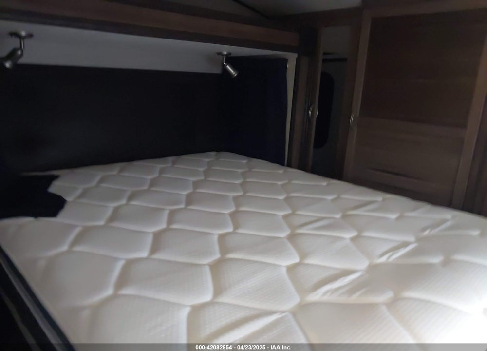 2019 COACHMEN CHAPARRAL VIN: 5ZT3CHVB6KA321176