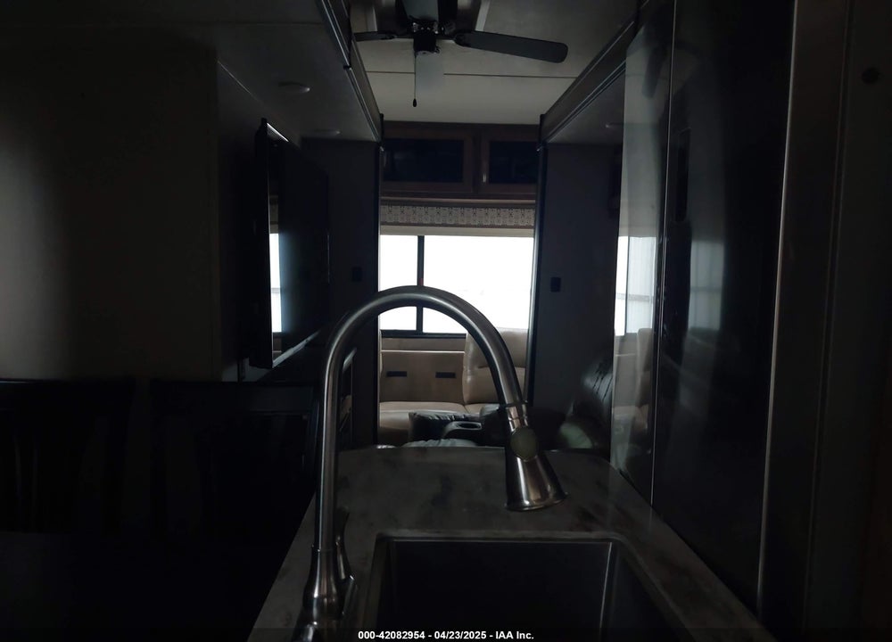 2019 COACHMEN CHAPARRAL VIN: 5ZT3CHVB6KA321176