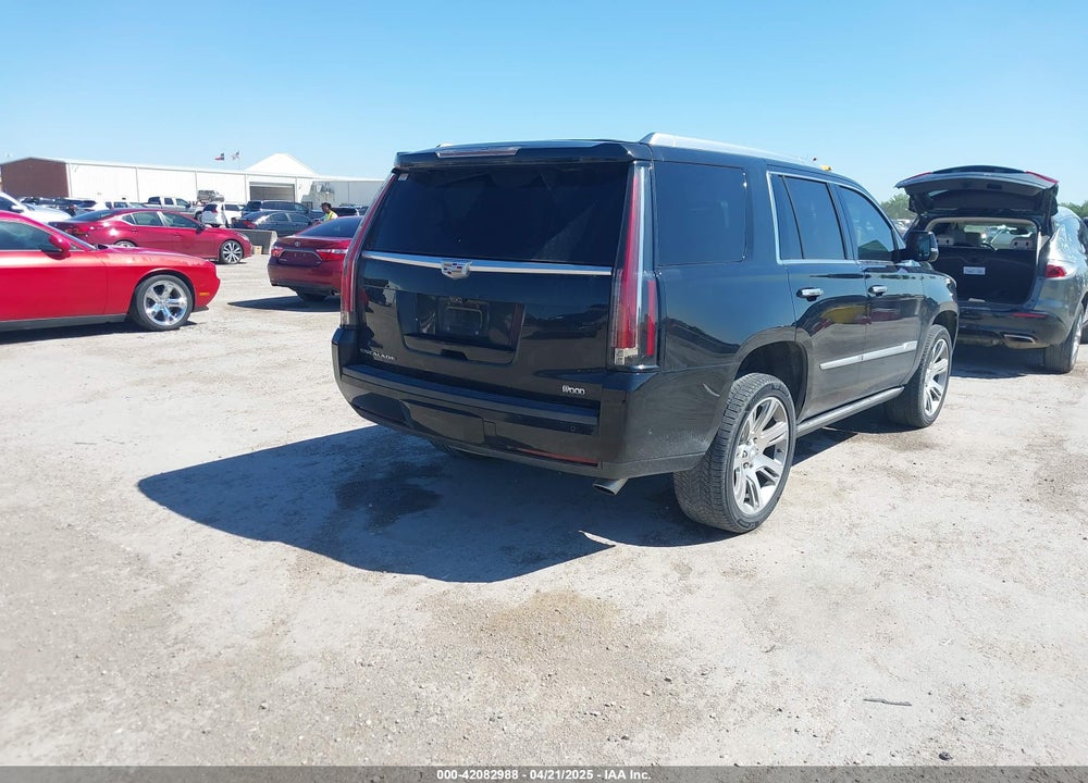 2017 CADILLAC ESCALADE VIN: 1GYS3CKJ8HR162399