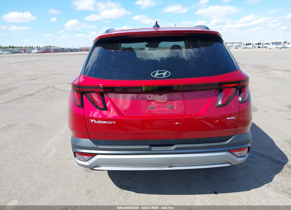 2025 HYUNDAI TUCSON VIN: 5NMJBCDE1SH451558