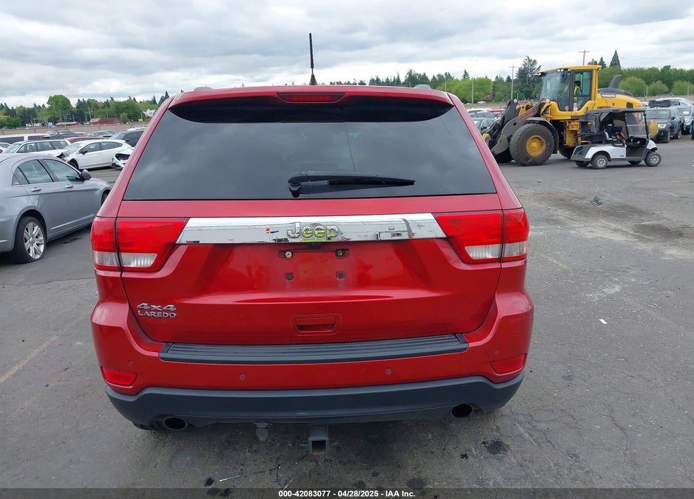 2011 JEEP GRAND CHEROKEE VIN: 1J4RR4GTXBC542500