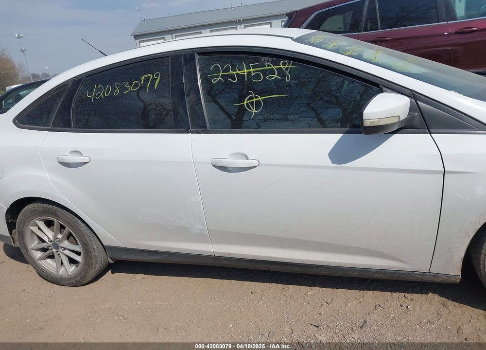 2017 FORD FOCUS VIN: 1FADP3F25HL234528