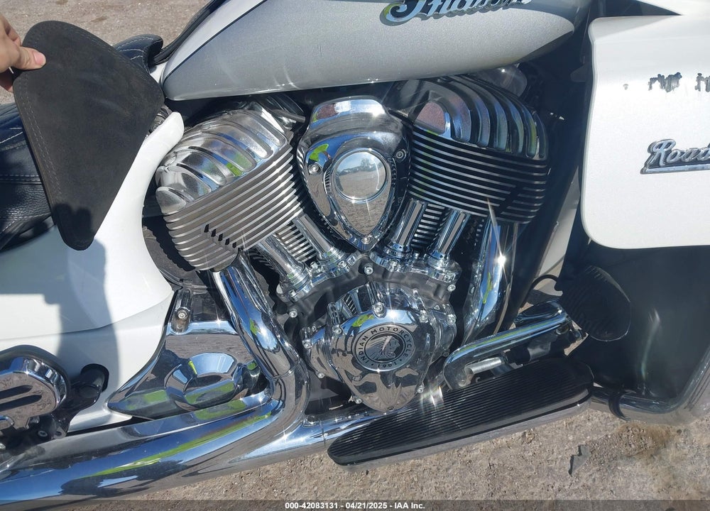 2018 INDIAN MOTORCYCLE CO. ROADMASTER VIN: 56KTRAAA1J3366009