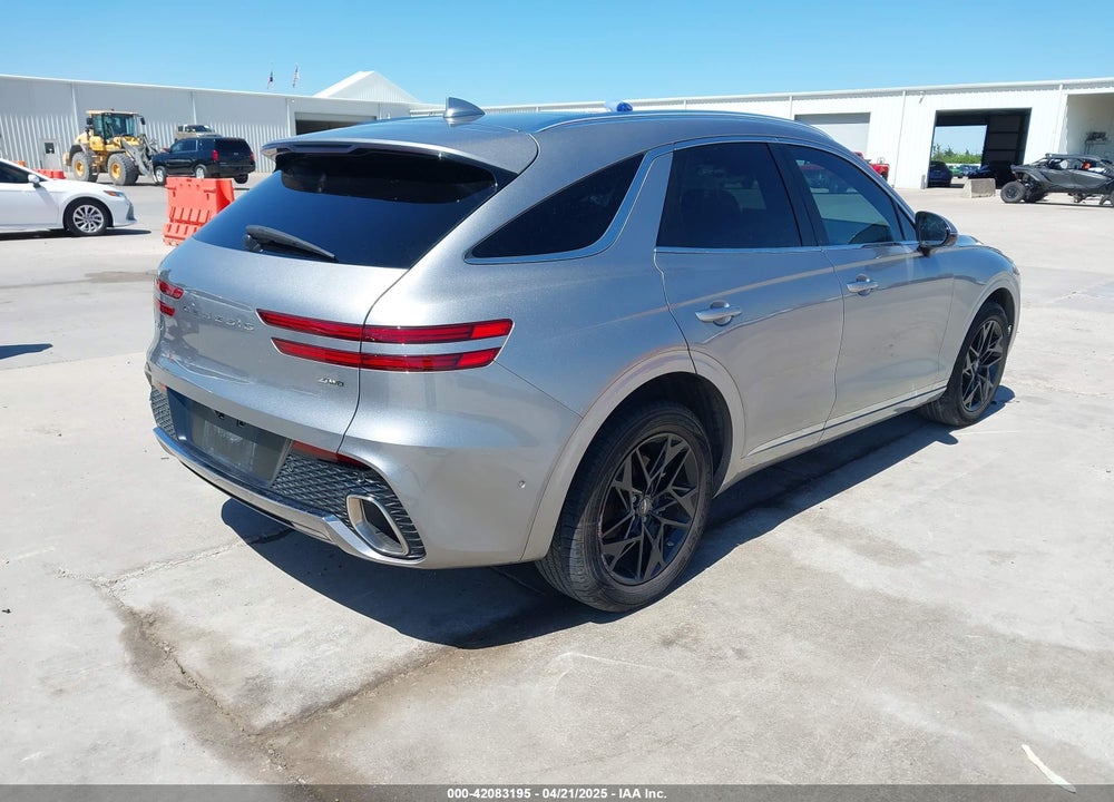 2022 GENESIS GV70 VIN: KMUMADTB0NU068055