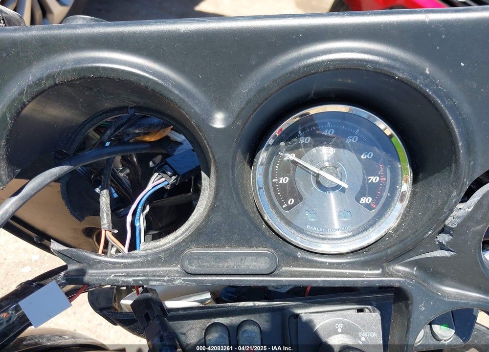 2013 HARLEY-DAVIDSON FLHTK ELECTRA GLIDE ULTRA LTD VIN: 1HD1KEM18DB608064