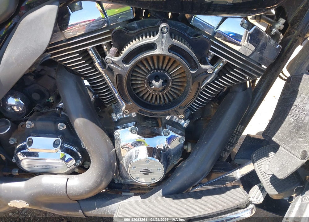 2013 HARLEY-DAVIDSON FLHTK ELECTRA GLIDE ULTRA LTD VIN: 1HD1KEM18DB608064