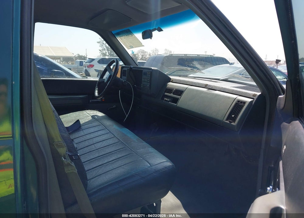 1990 CHEVROLET GMT-400 K2500 VIN: 1GCFK24K6LZ159200
