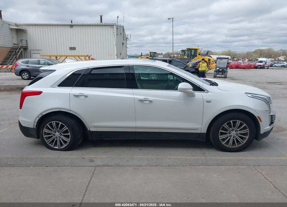 2017 CADILLAC XT5 LUXURY VIN: 1GYKNDRS0HZ267629