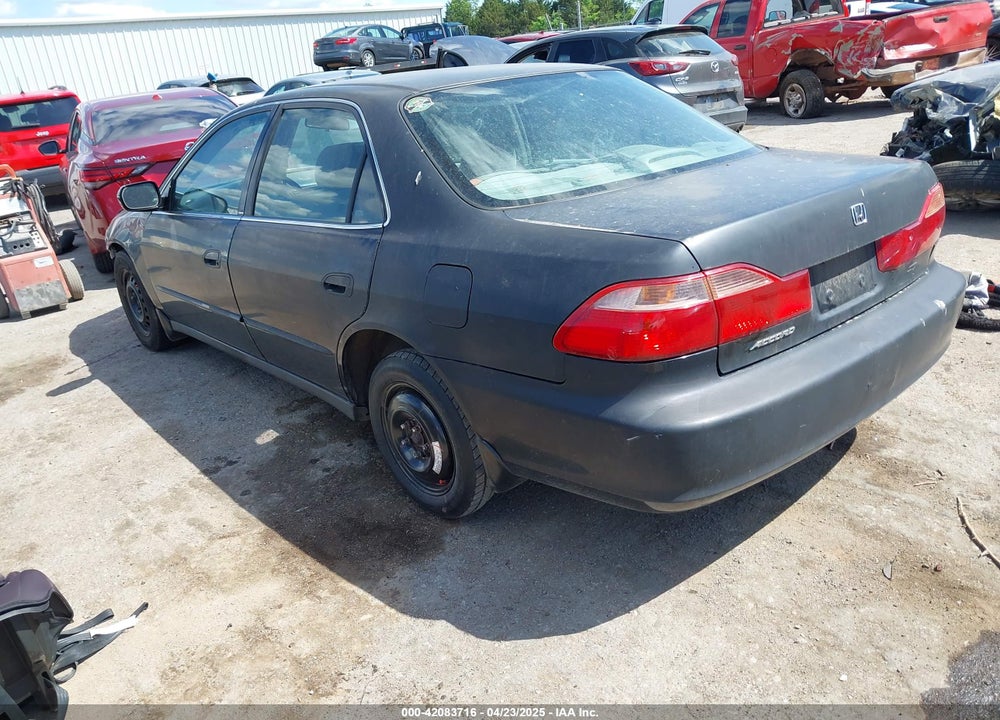 2000 HONDA ACCORD 3.0 LX VIN: 1HGCG1649YA083587