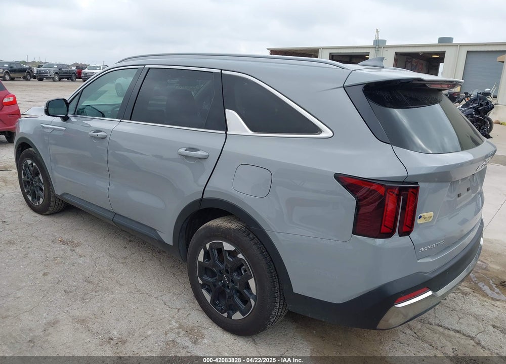 2025 KIA SORENTO VIN: 5XYRL4JC2SG326359
